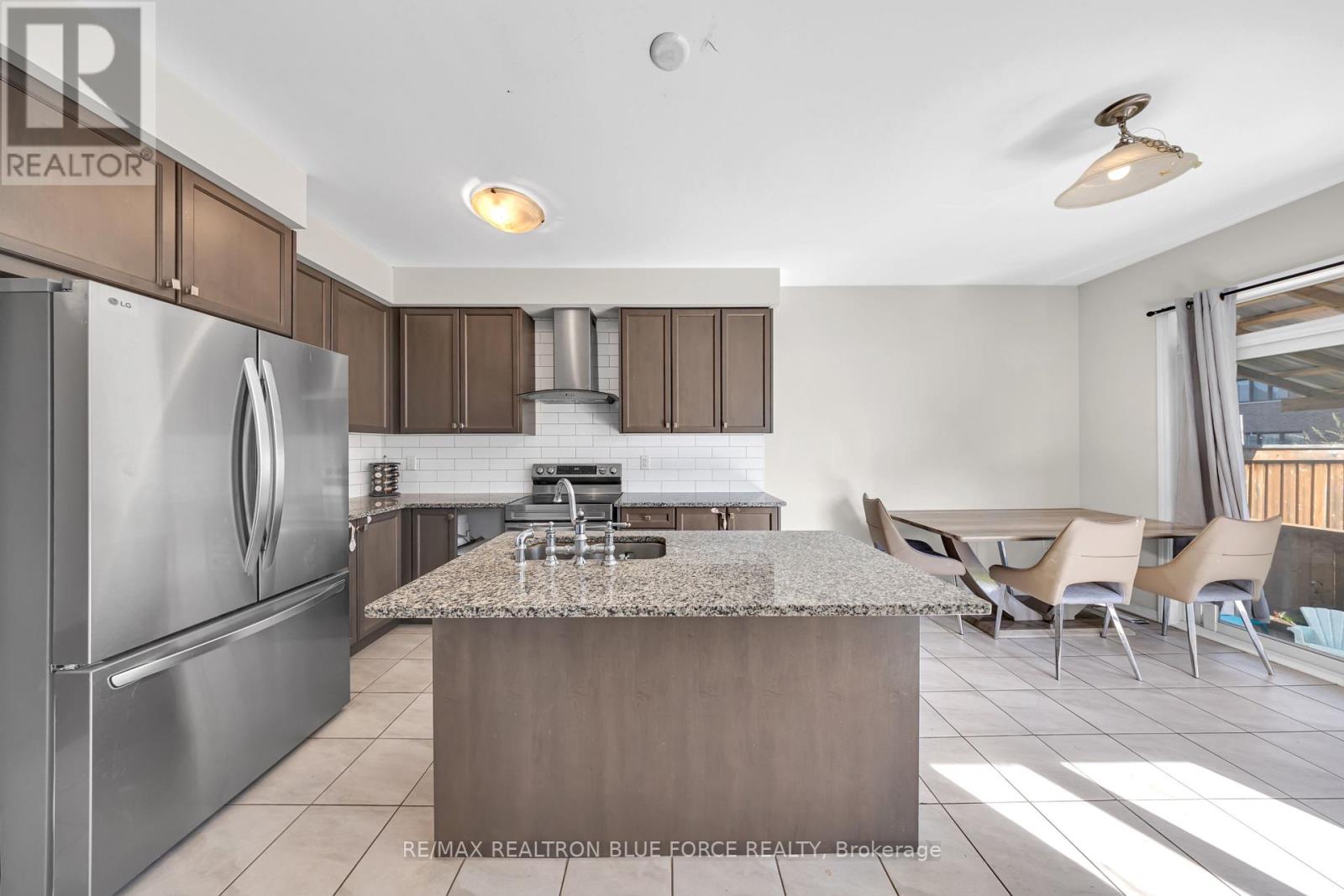 43 July Avenue, Hamilton, Ontario  L8J 0M4 - Photo 11 - X13852956