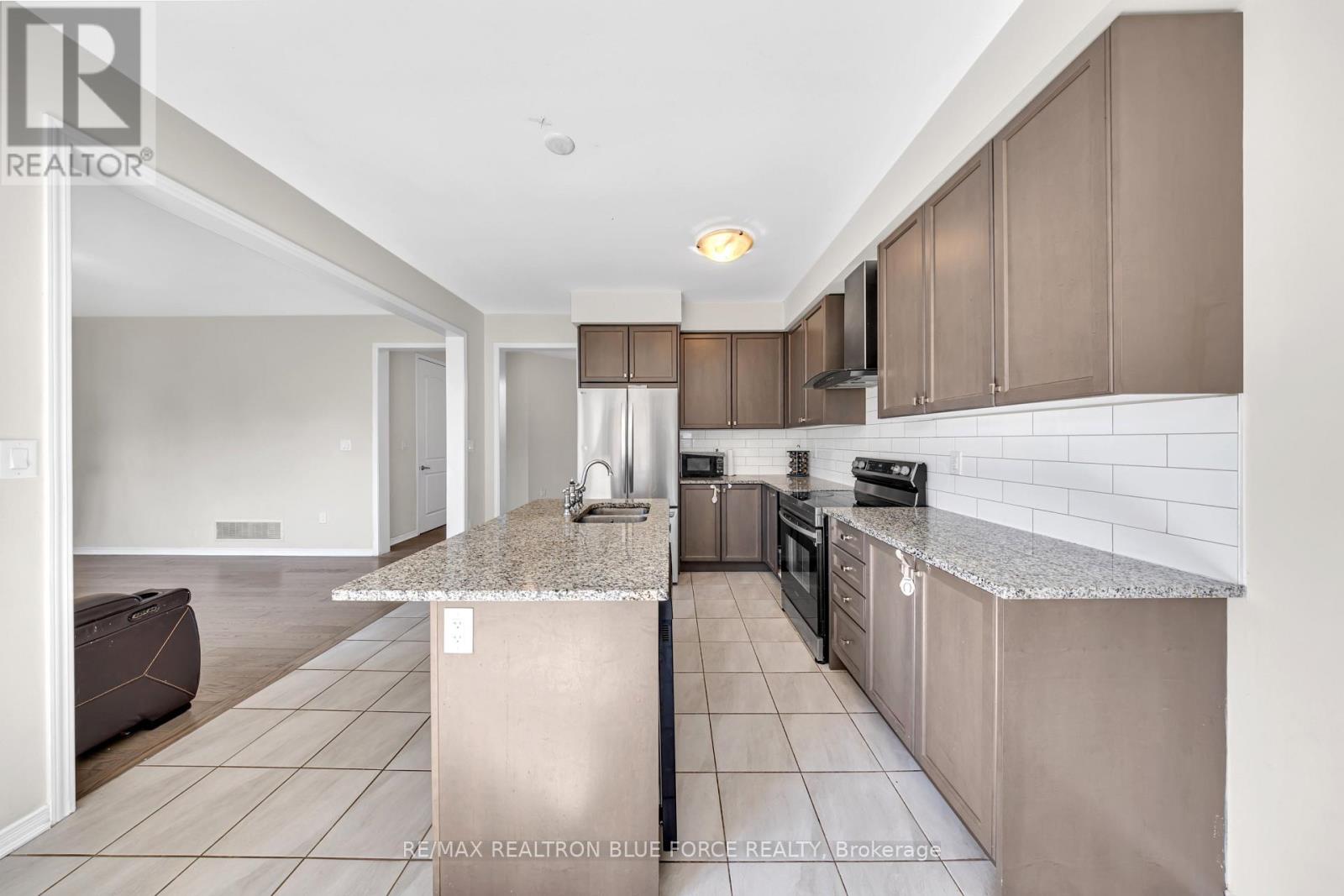 43 July Avenue, Hamilton, Ontario  L8J 0M4 - Photo 12 - X13852956