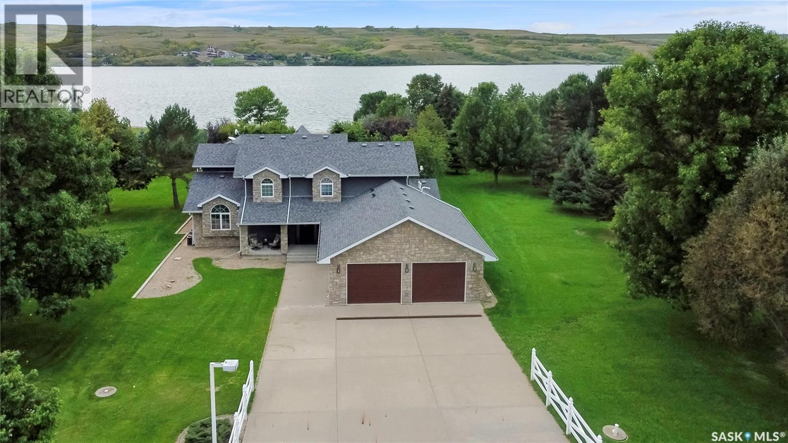 203 North Shore Drive, North Grove, Saskatchewan  S0G 1P0 - Photo 4 - SK050013
