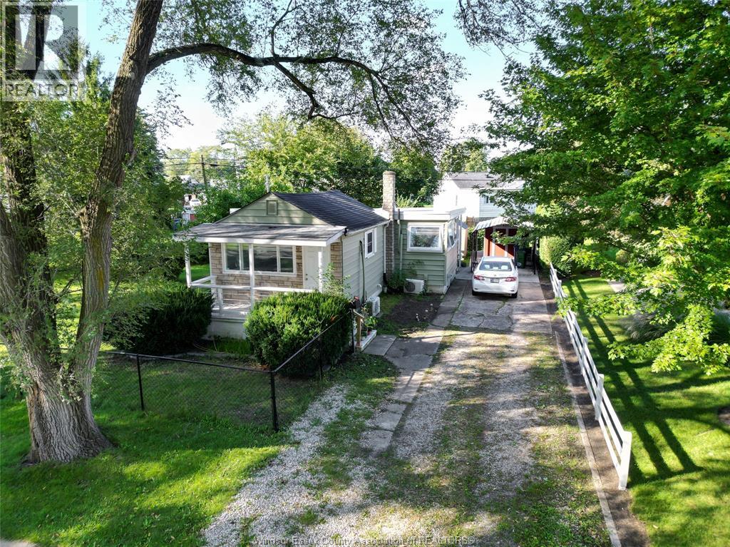 1497 EVERTS, Windsor, Ontario