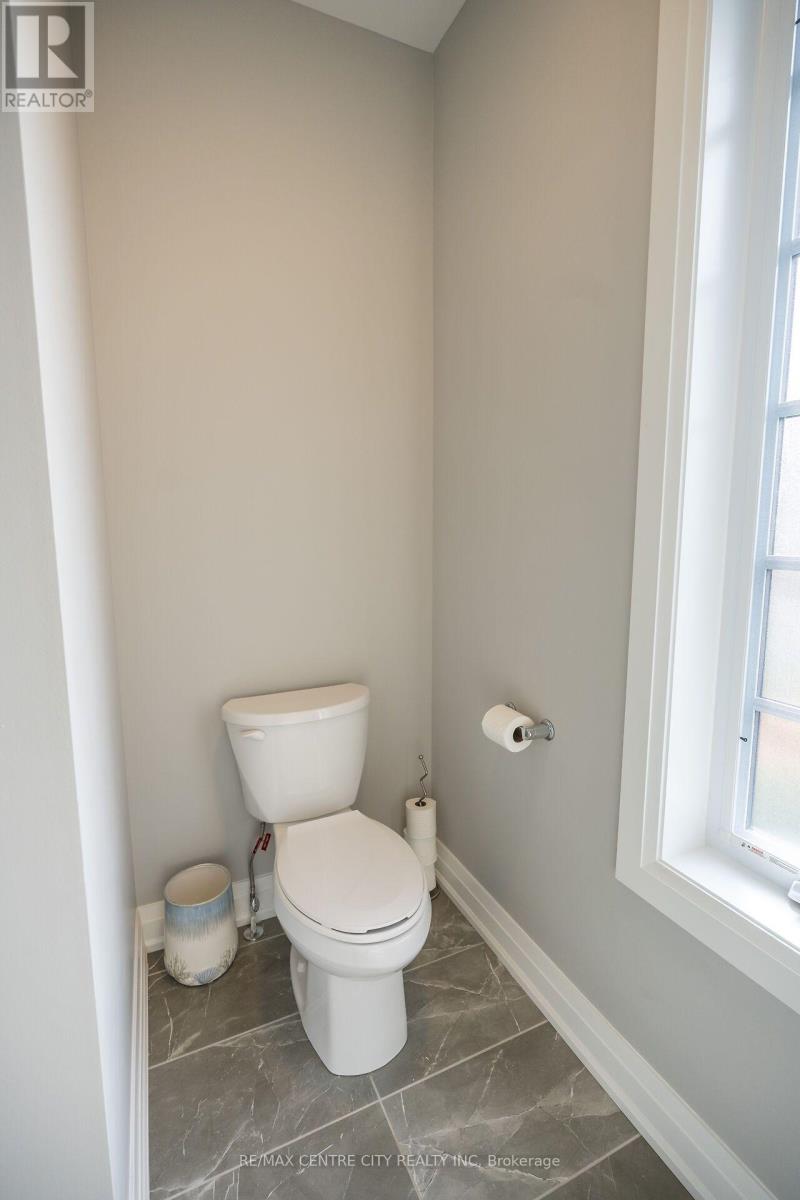2181 Lockwood Crescent, Strathroy-Caradoc, Ontario  N0L 1W0 - Photo 30 - X13853096