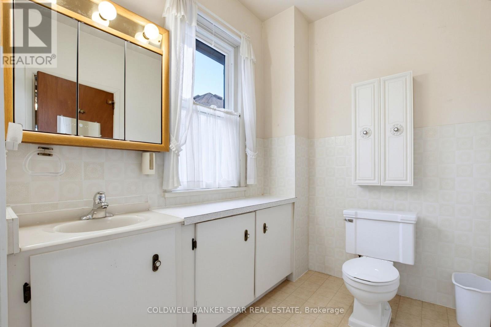 27 Fourth Avenue, St. Thomas, Ontario  N5R 4H1 - Photo 22 - X13853238