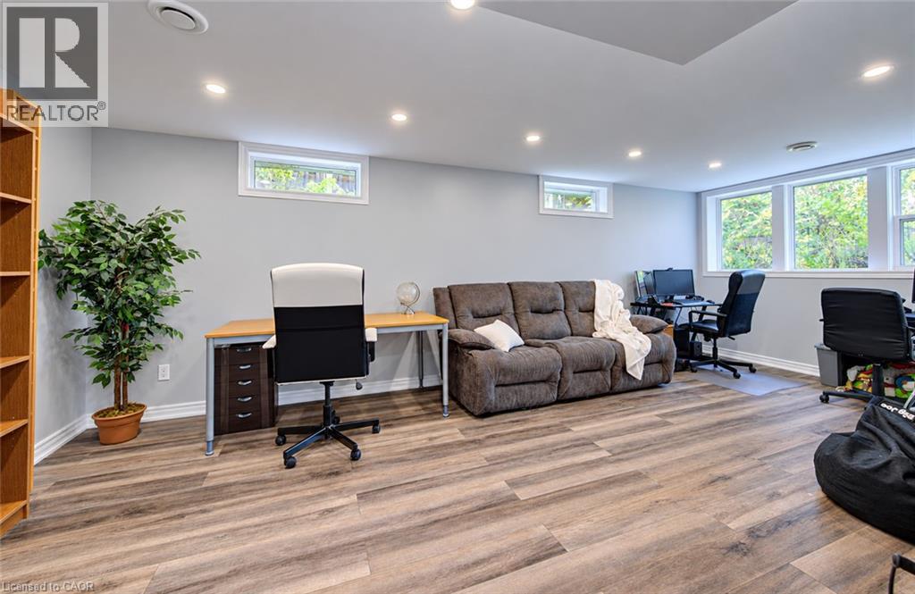 104 Weichel Street, Kitchener, Ontario  N2M 2A6 - Photo 27 - 40868338