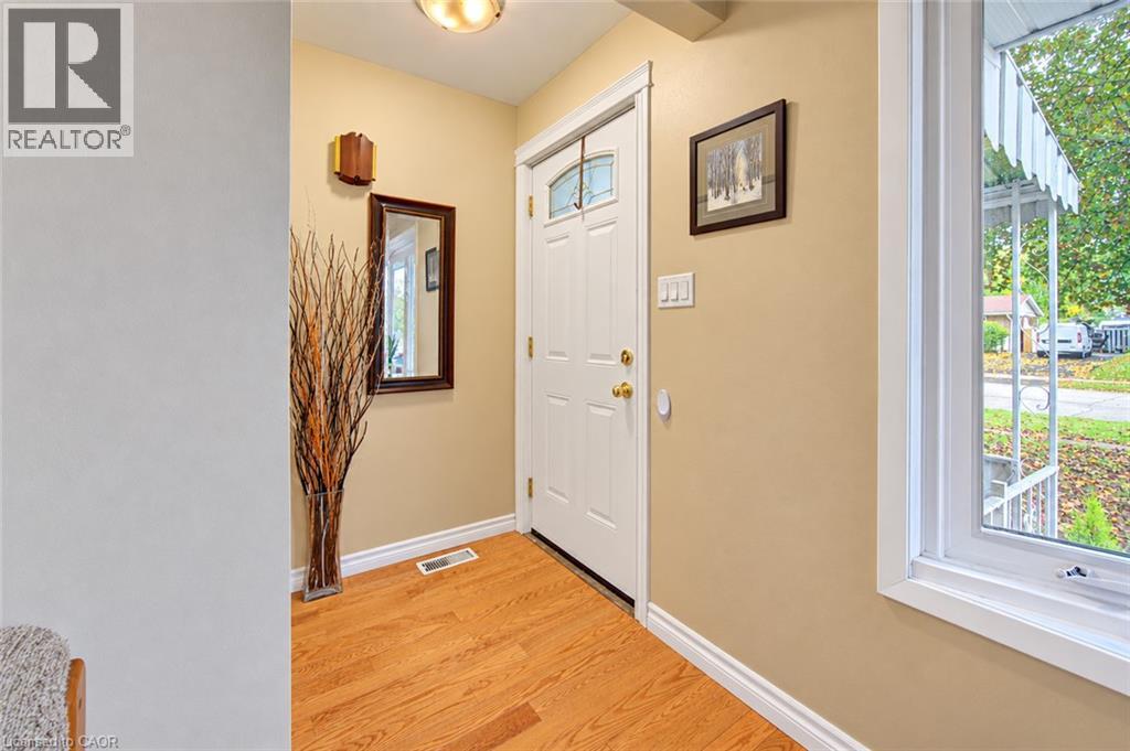 104 Weichel Street, Kitchener, Ontario  N2M 2A6 - Photo 6 - 40868338