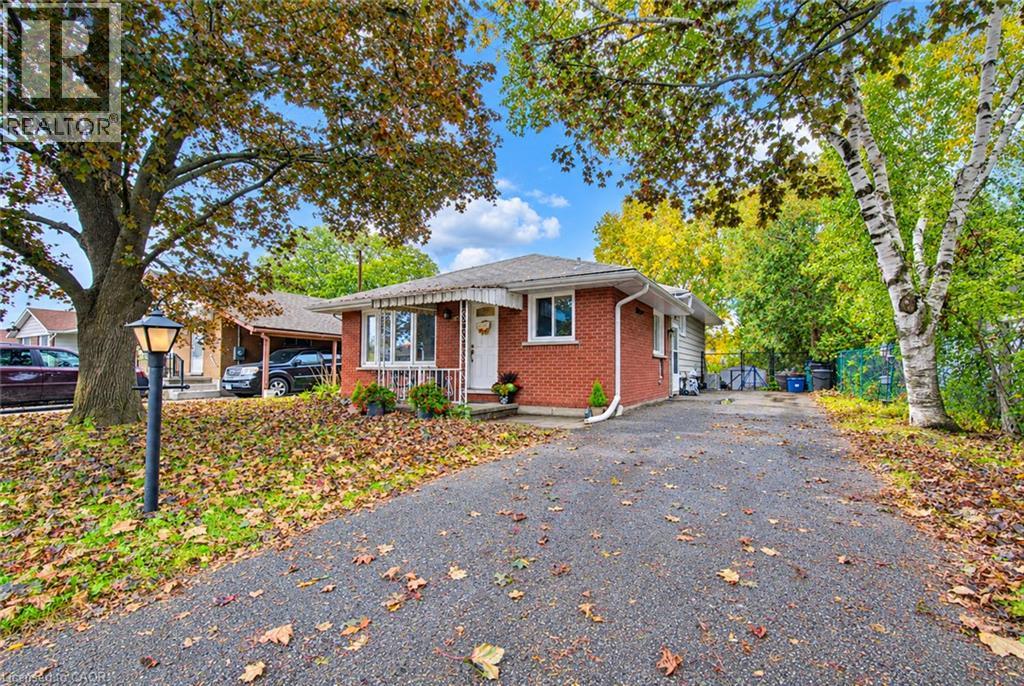 104 Weichel Street, Kitchener, Ontario  N2M 2A6 - Photo 2 - 40868338