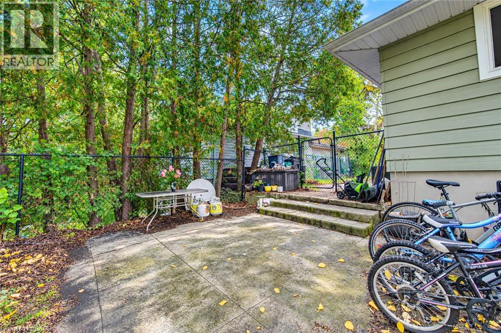 104 Weichel Street, Kitchener, Ontario  N2M 2A6 - Photo 38 - 40868338