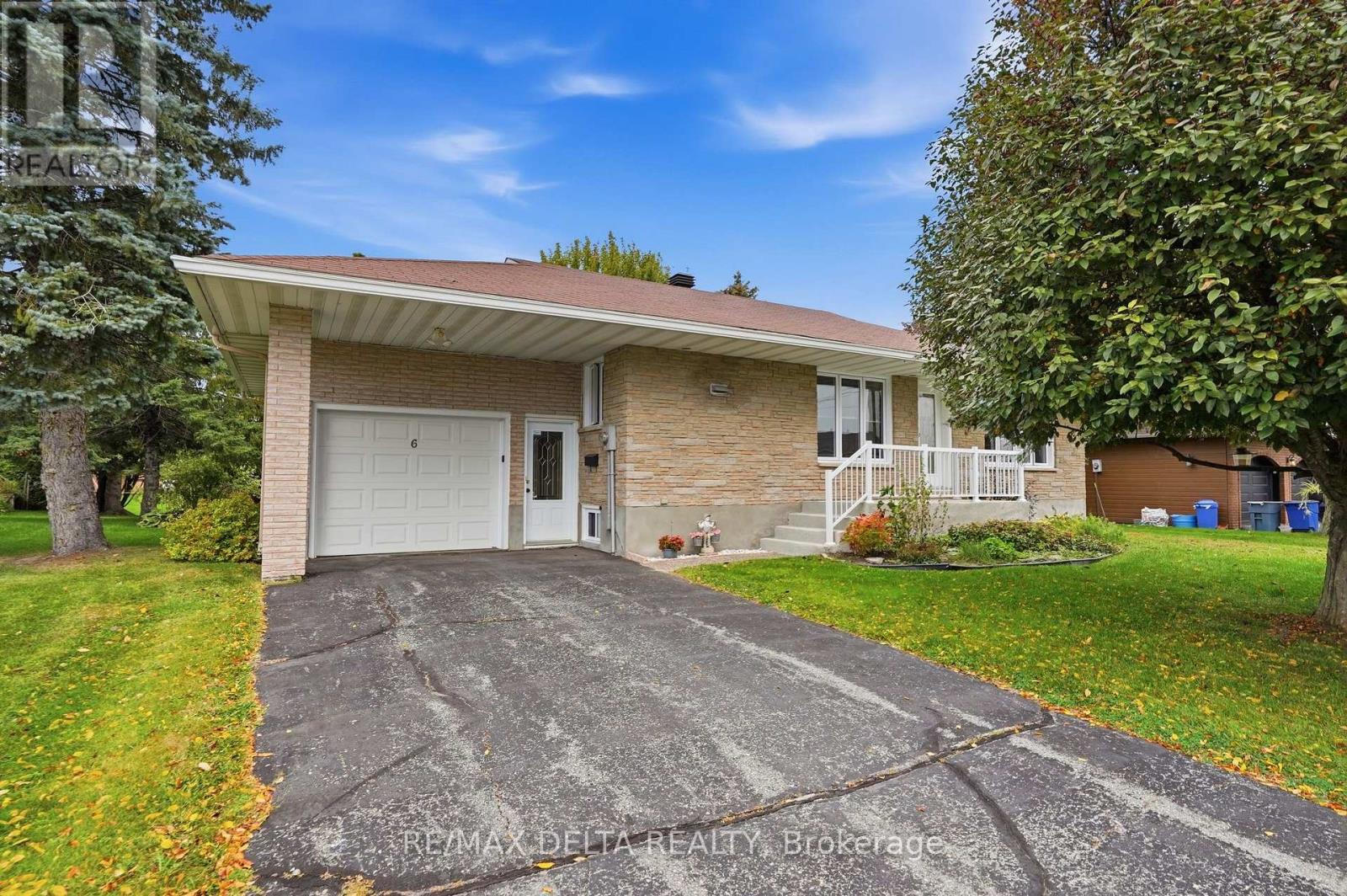 6 Place Madeleine Street, The Nation, Ontario  K0C 2B0 - Photo 3 - X13853070