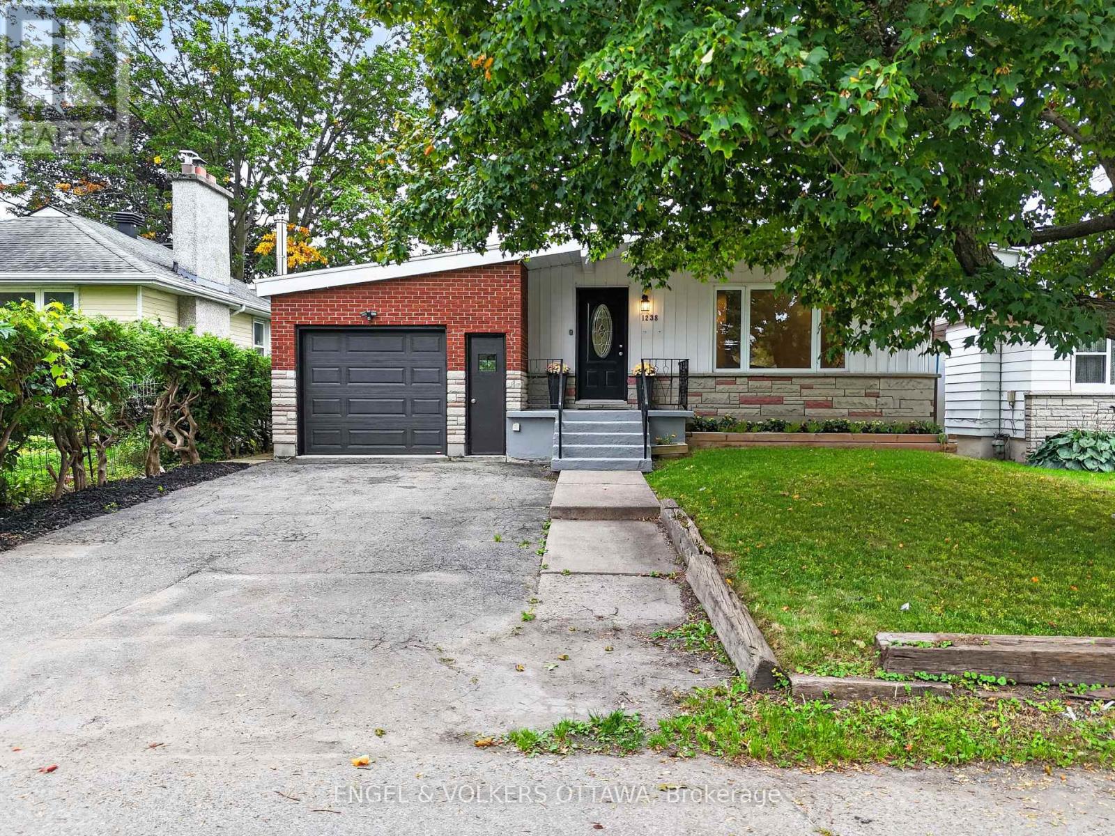 1238 ST. PAUL AVENUE, Ottawa, Ontario