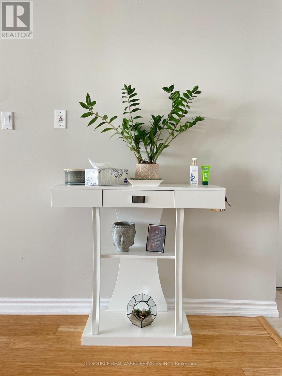 2019 - 230 Queens Quay W, Toronto, Ontario  M5J 2Y7 - Photo 23 - C13853076