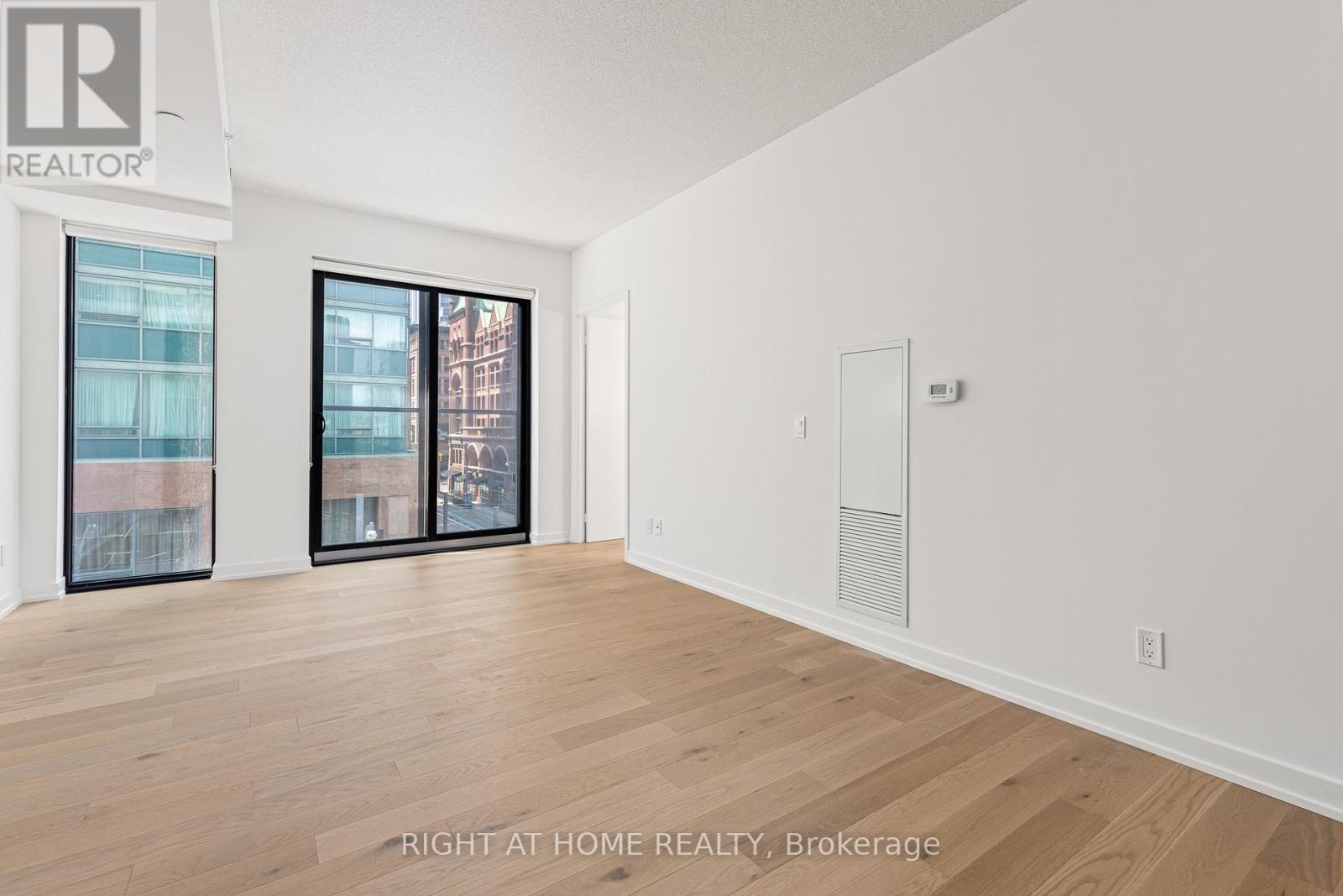 315 - 25 Richmond Street E, Toronto, Ontario  M5C 0A6 - Photo 8 - C13853078