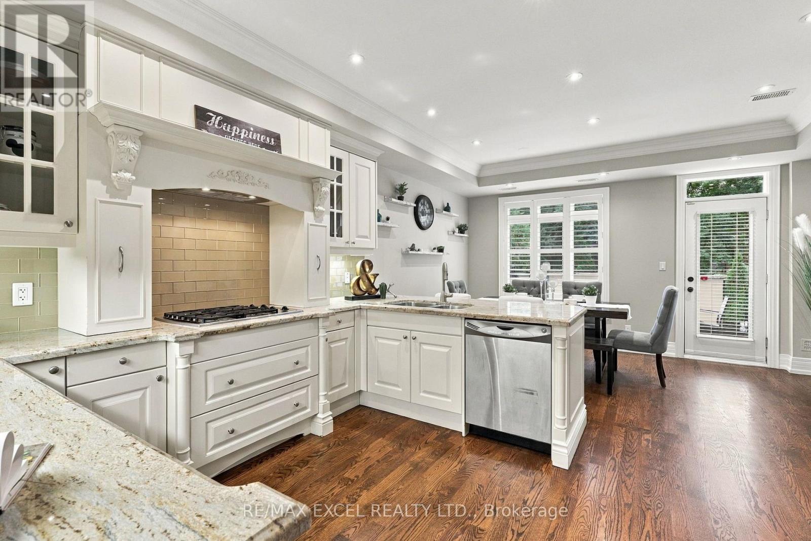 3004 Bayview Avenue, Toronto, Ontario  M2N 5K9 - Photo 8 - C13853094