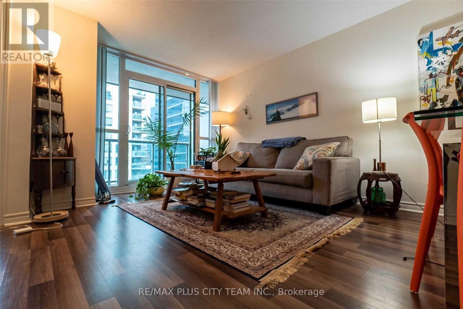 1103 - 19 Grand Trunk Crescent, Toronto, Ontario  M5J 3A3 - Photo 4 - C13853226