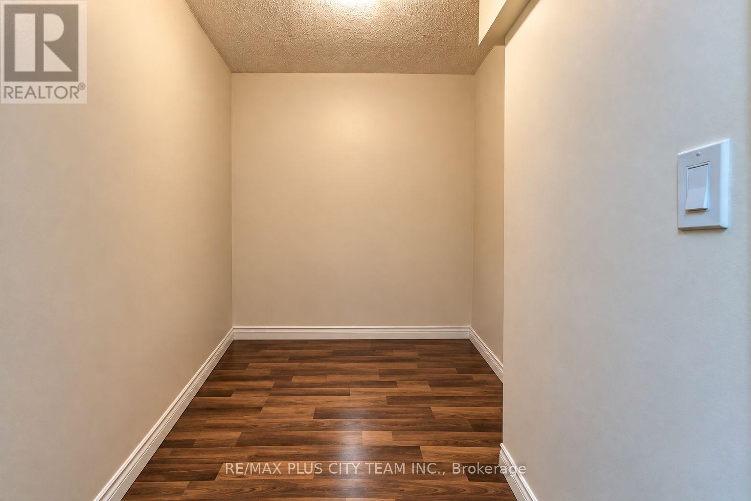 1103 - 19 Grand Trunk Crescent, Toronto, Ontario  M5J 3A3 - Photo 9 - C13853226