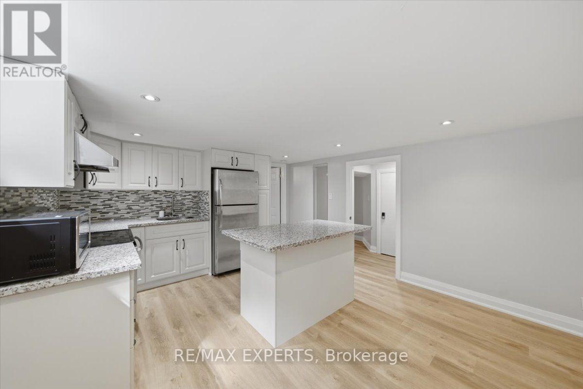 Lower - 51 Clifton Avenue, Toronto, Ontario  M3H 4K9 - Photo 11 - C13853264