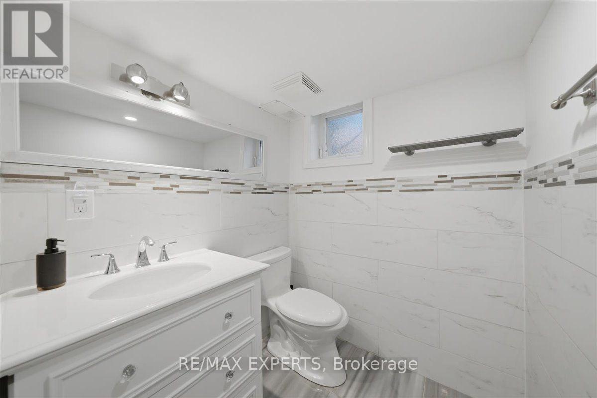 Lower - 51 Clifton Avenue, Toronto, Ontario  M3H 4K9 - Photo 18 - C13853264