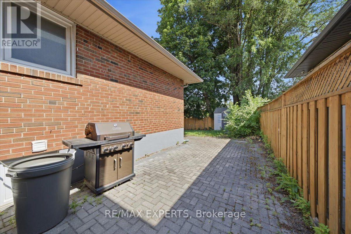 Lower - 51 Clifton Avenue, Toronto, Ontario  M3H 4K9 - Photo 20 - C13853264