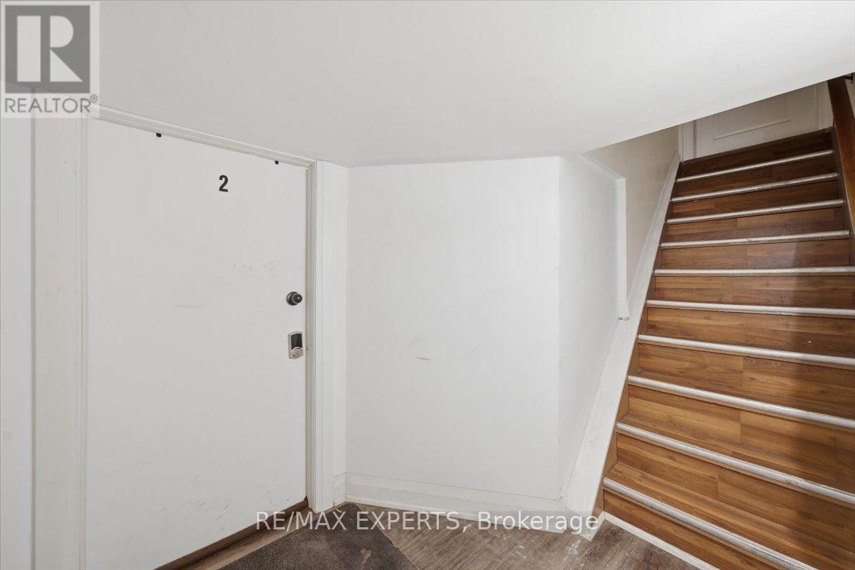 Lower - 51 Clifton Avenue, Toronto, Ontario  M3H 4K9 - Photo 6 - C13853264