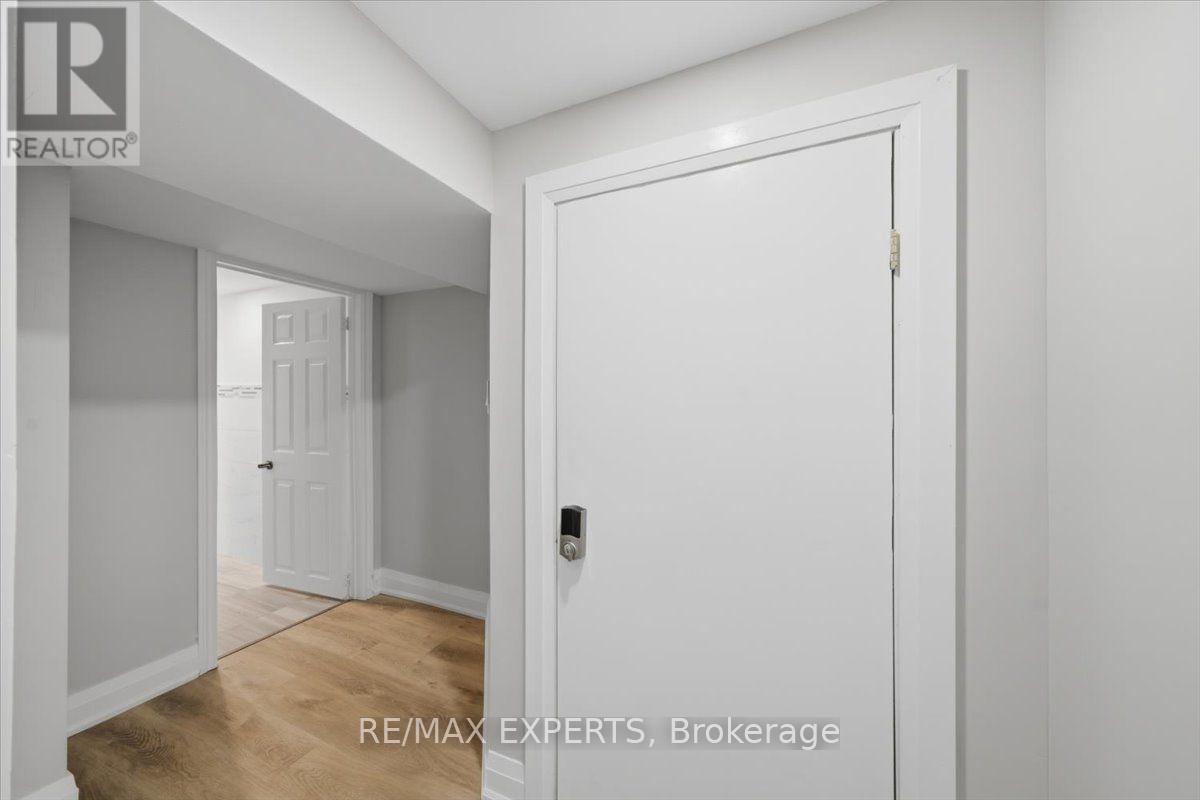 Lower - 51 Clifton Avenue, Toronto, Ontario  M3H 4K9 - Photo 7 - C13853264