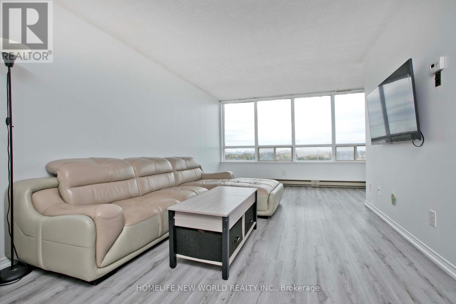 1204 - 160 Alton Towers Circle, Toronto, Ontario  M1V 4X8 - Photo 4 - E13853116