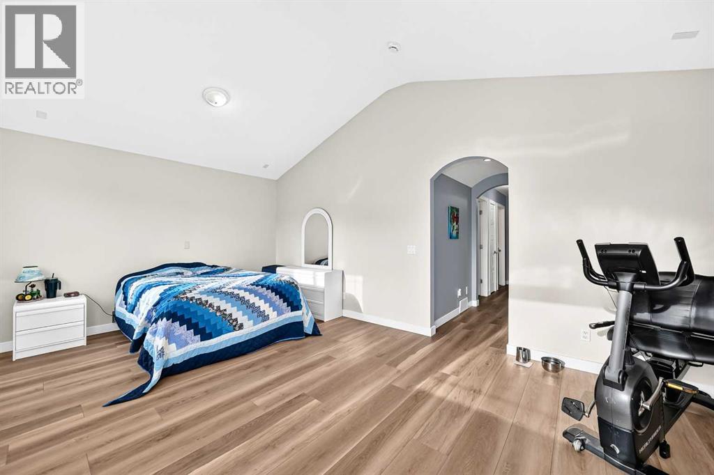 14 Westmount Way