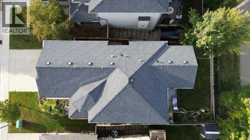14 Westmount Way