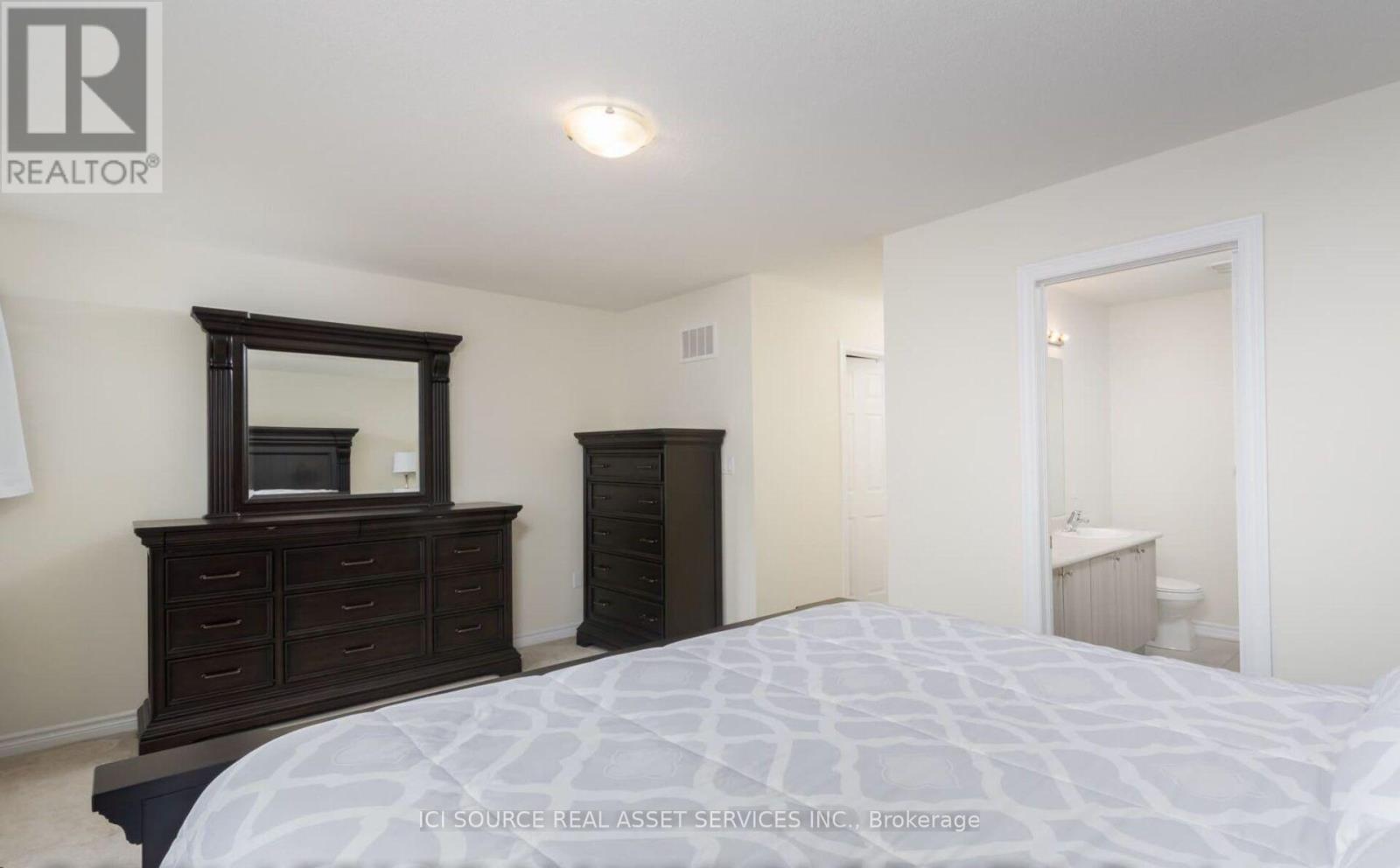 137 Allegranza Avenue, Vaughan, Ontario  L4H 4S1 - Photo 13 - N13853144