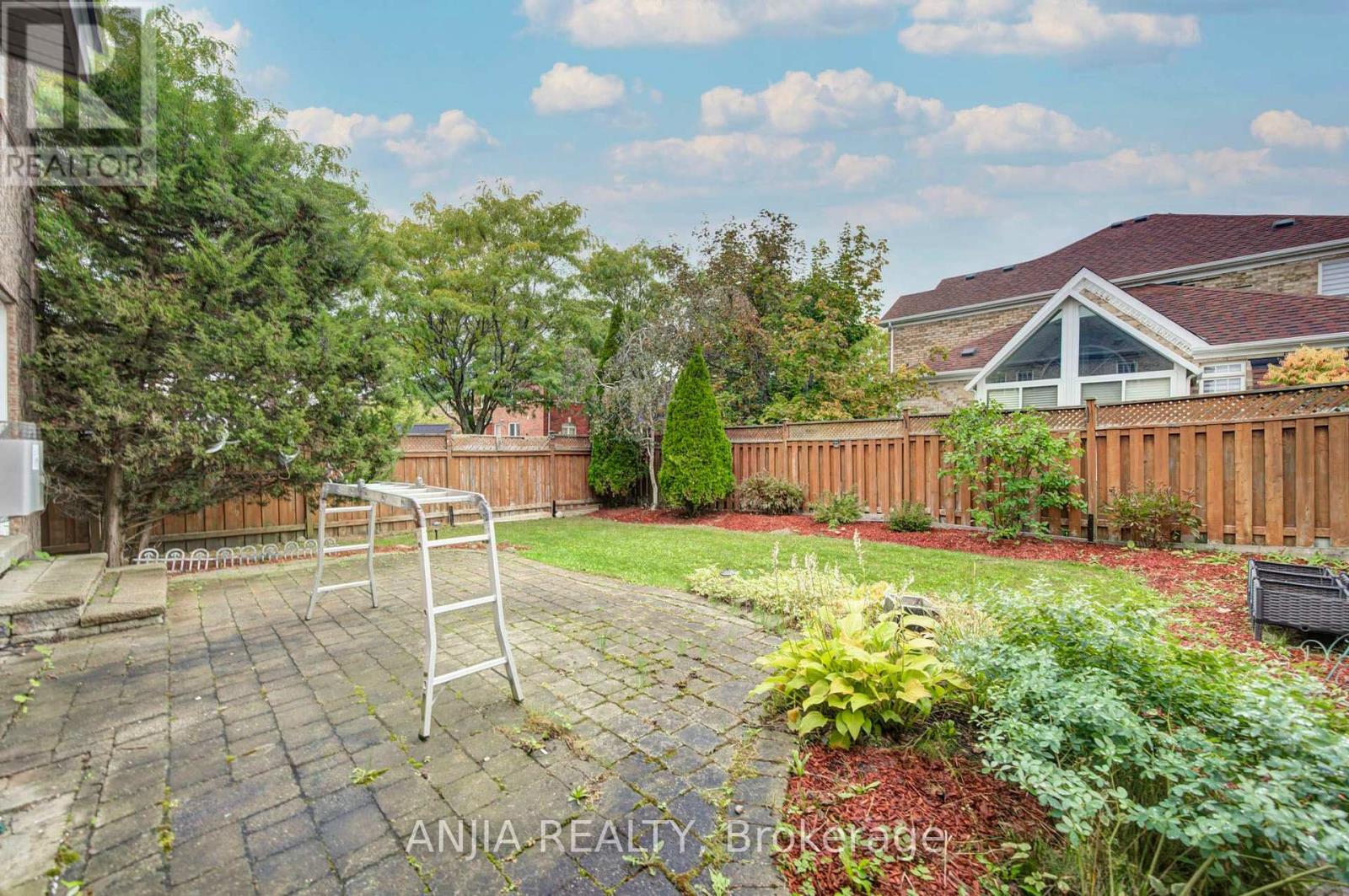 1 Aylesbury Gate, Markham, Ontario  L6C 2R6 - Photo 48 - N13853262