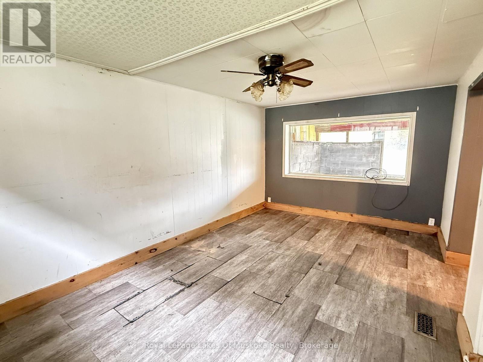 104 Ontario Street, Burk's Falls, Ontario  P0A 1C0 - Photo 2 - X13853132