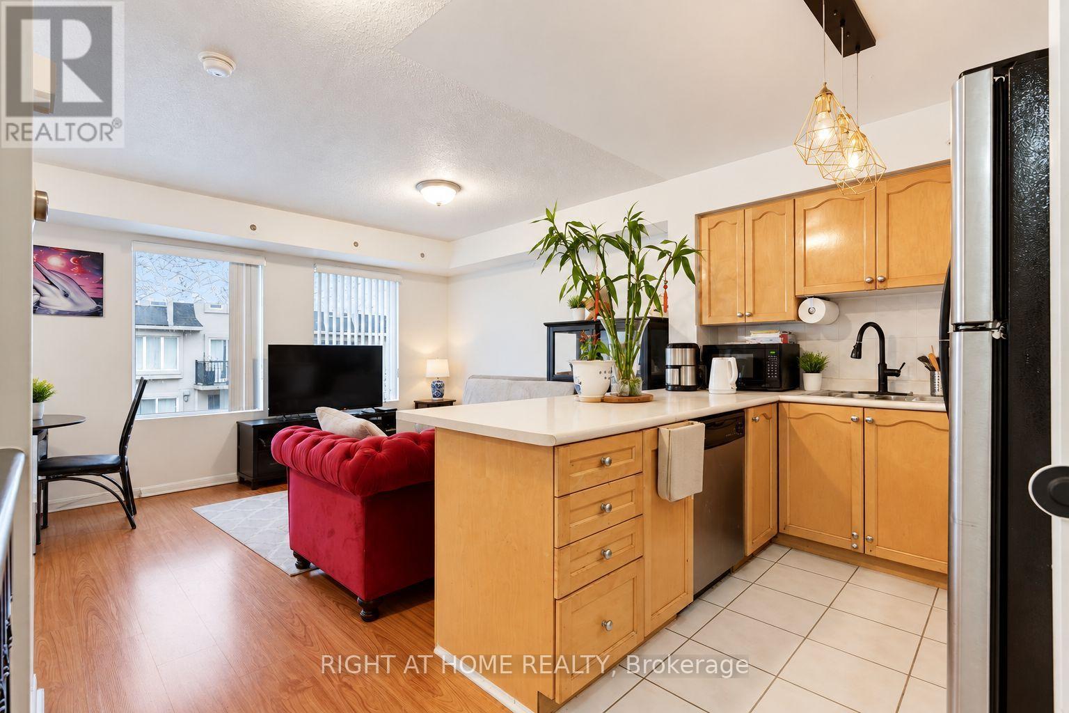 2095 - 55 George Appleton Way, Toronto, Ontario  M3M 0A2 - Photo 4 - W13853086