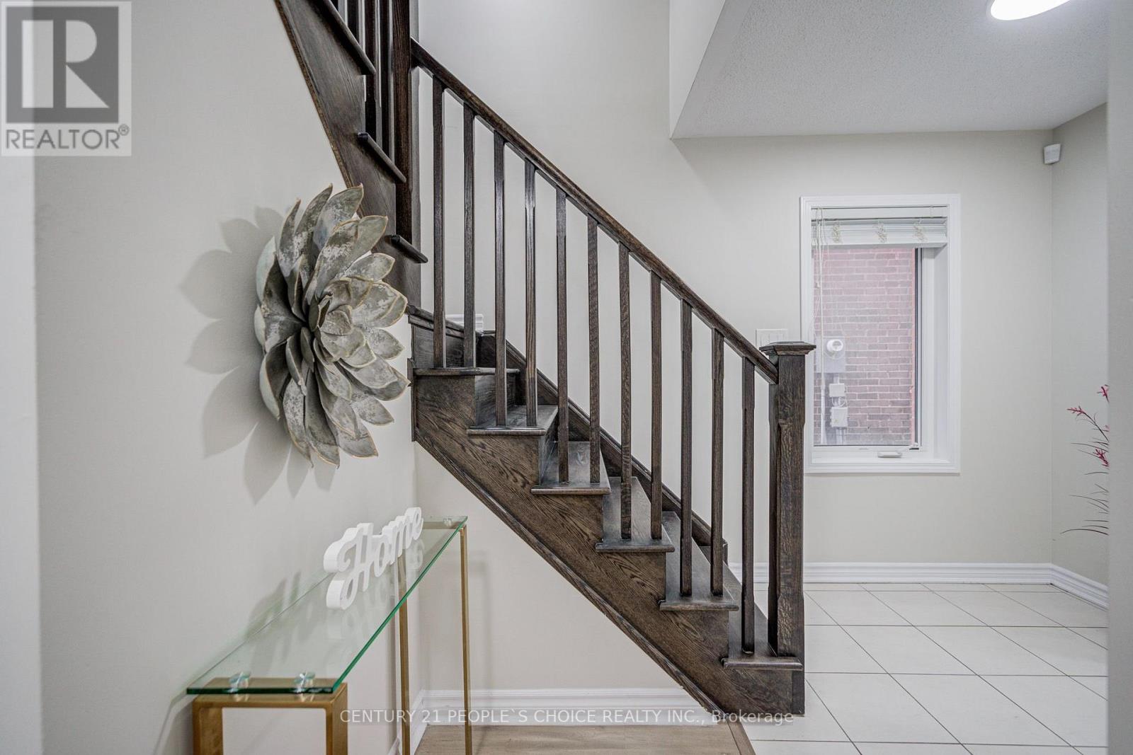 22 Quillberry Close, Brampton, Ontario  L7A 4N8 - Photo 8 - W13853090