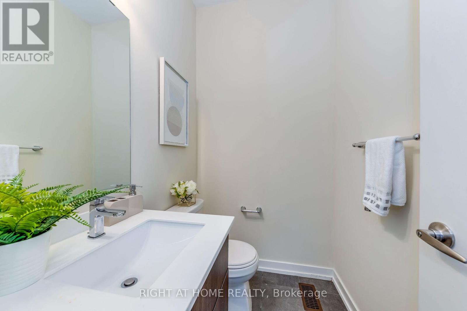 272 Squire Crescent, Oakville, Ontario  L6H 0L8 - Photo 17 - W13853292