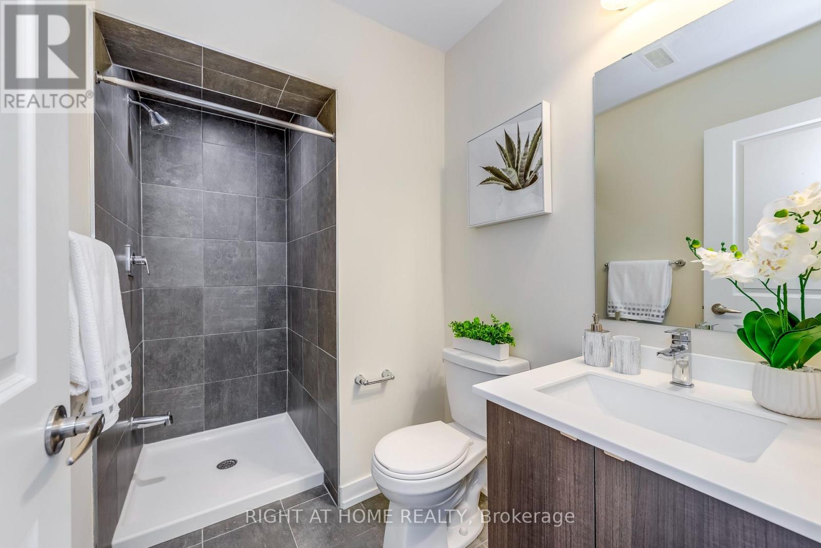 272 Squire Crescent, Oakville, Ontario  L6H 0L8 - Photo 6 - W13853292