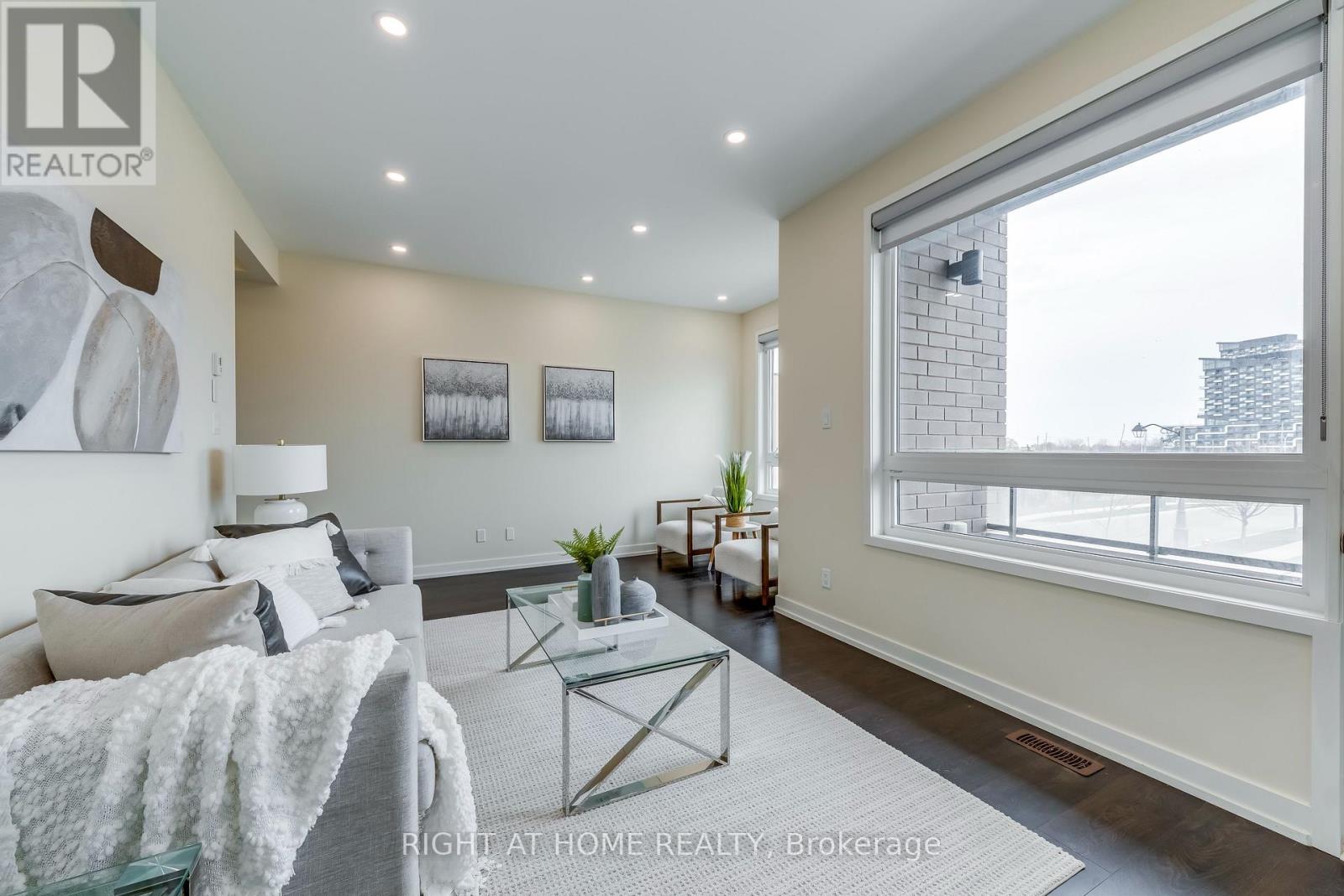 272 Squire Crescent, Oakville, Ontario  L6H 0L8 - Photo 8 - W13853292