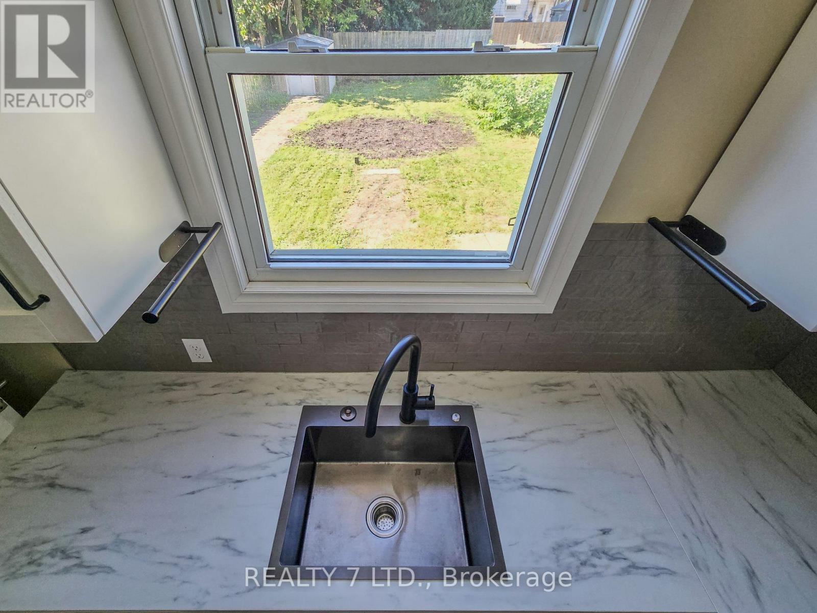 1083 Campbell Avenue, Windsor, Ontario  N9B 2J4 - Photo 40 - X13853040