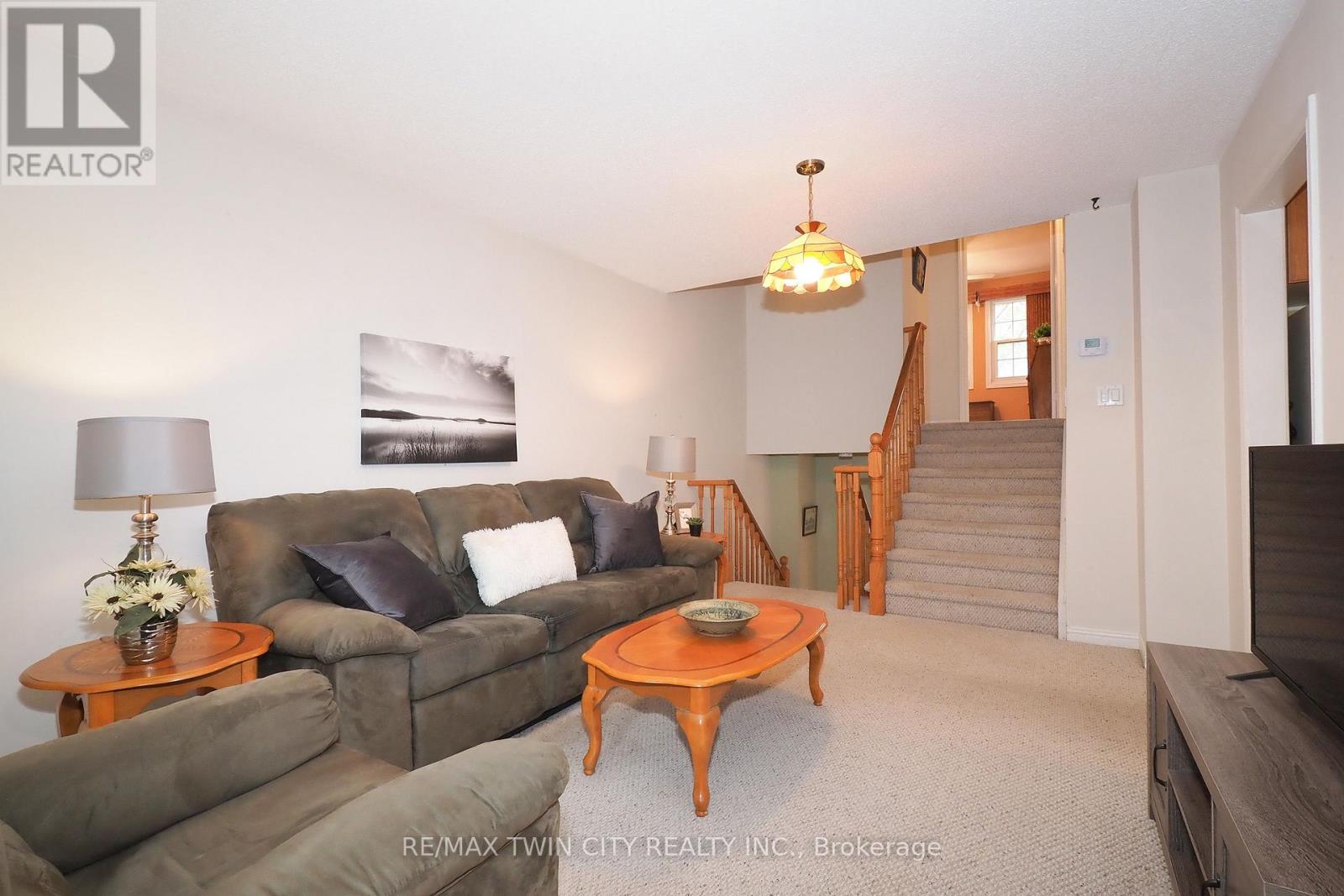 34 - 375 Holiday Inn Drive, Cambridge, Ontario  N3C 3P6 - Photo 11 - X13853184