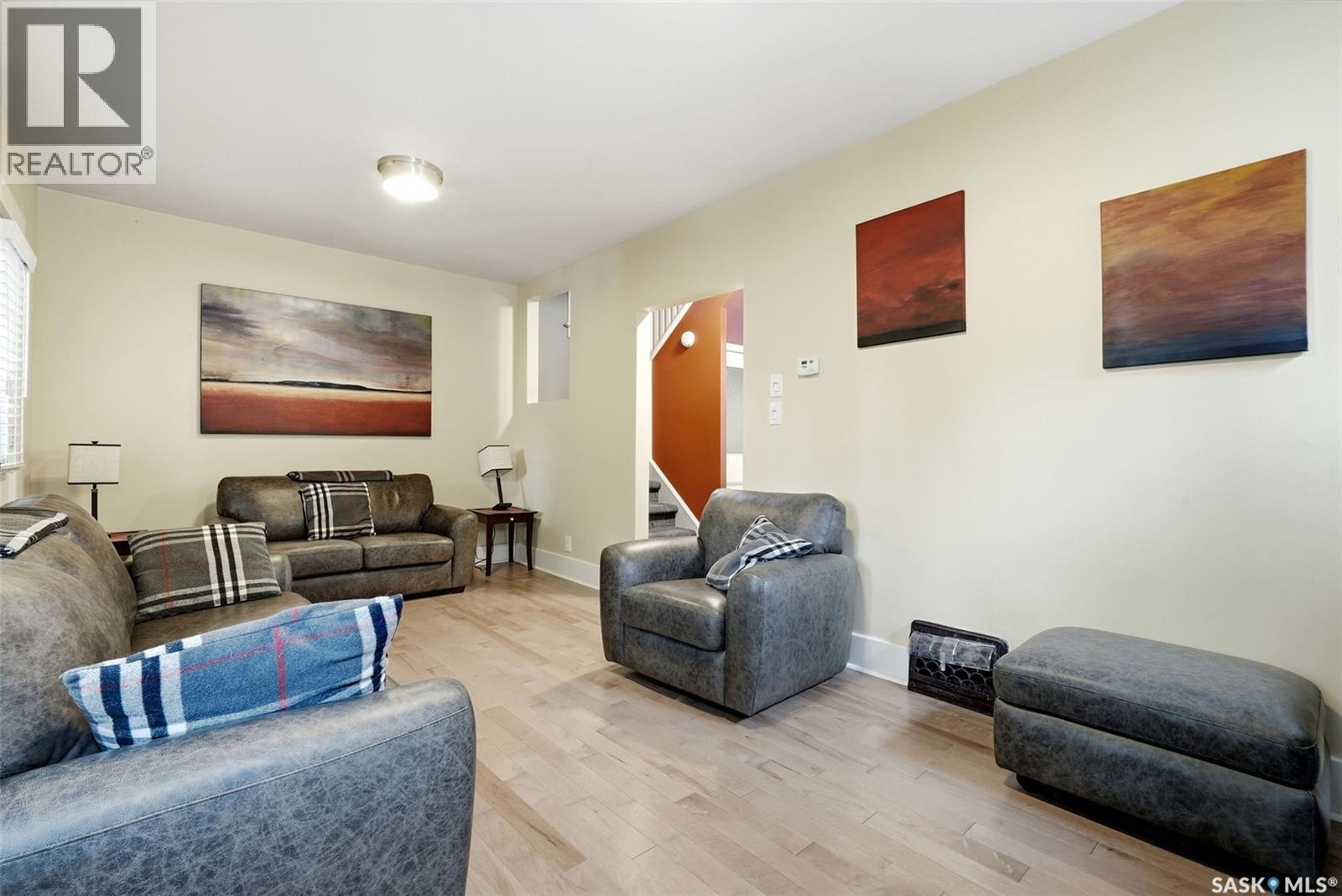 2257 Elphinstone Street, Regina, Saskatchewan  S4T 3N9 - Photo 6 - SK049988