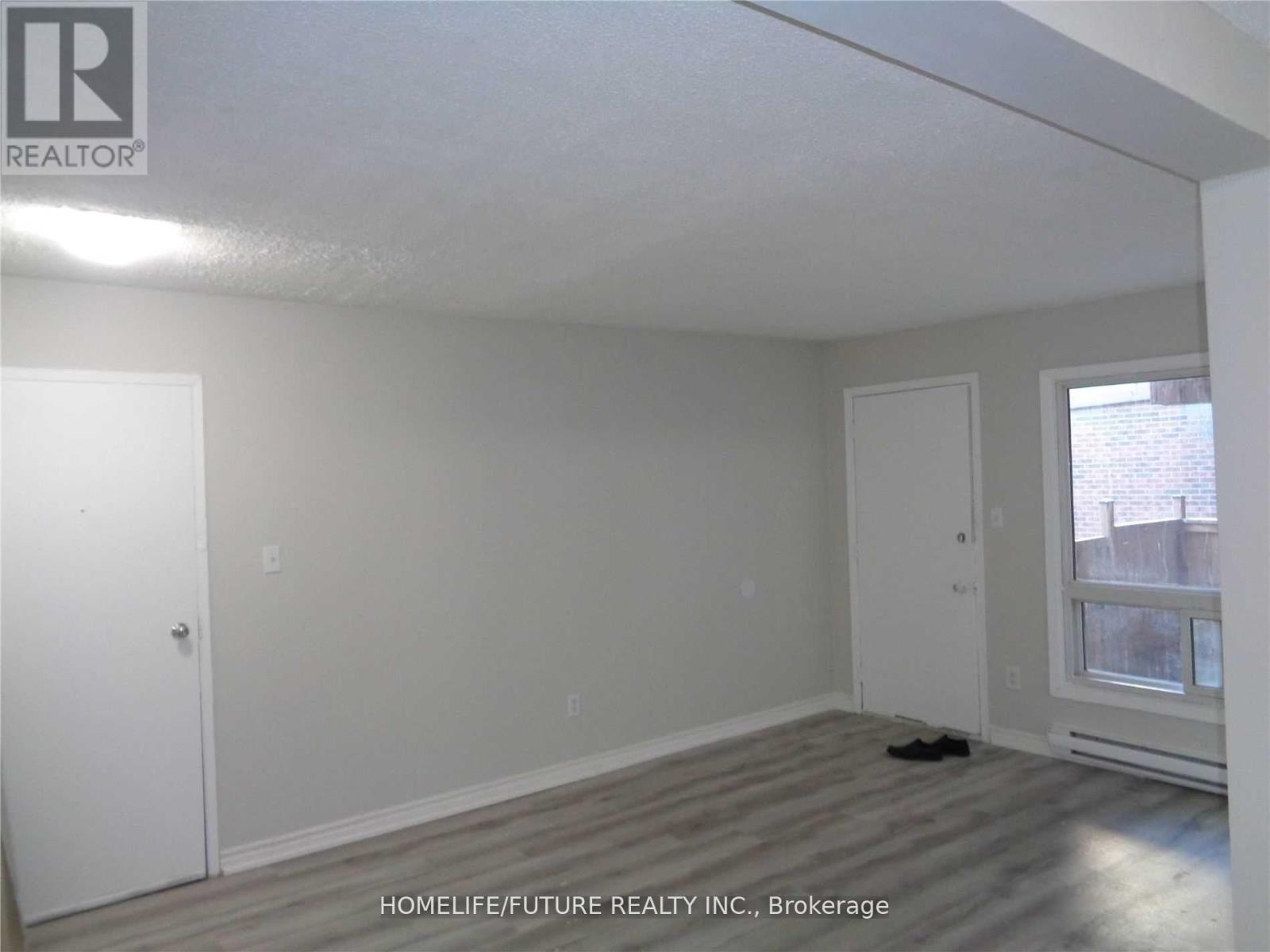 24 - 255 Porter Street, Oshawa, Ontario  L1J 1N3 - Photo 2 - E13851980