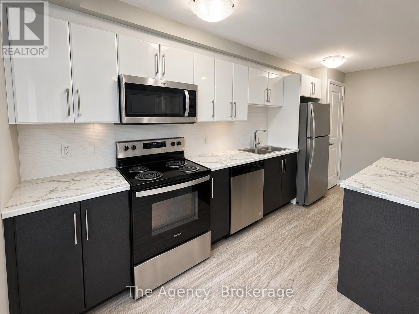 302 - 99 Church Street, St. Catharines, Ontario  L2R 3E1 - Photo 2 - X13528032