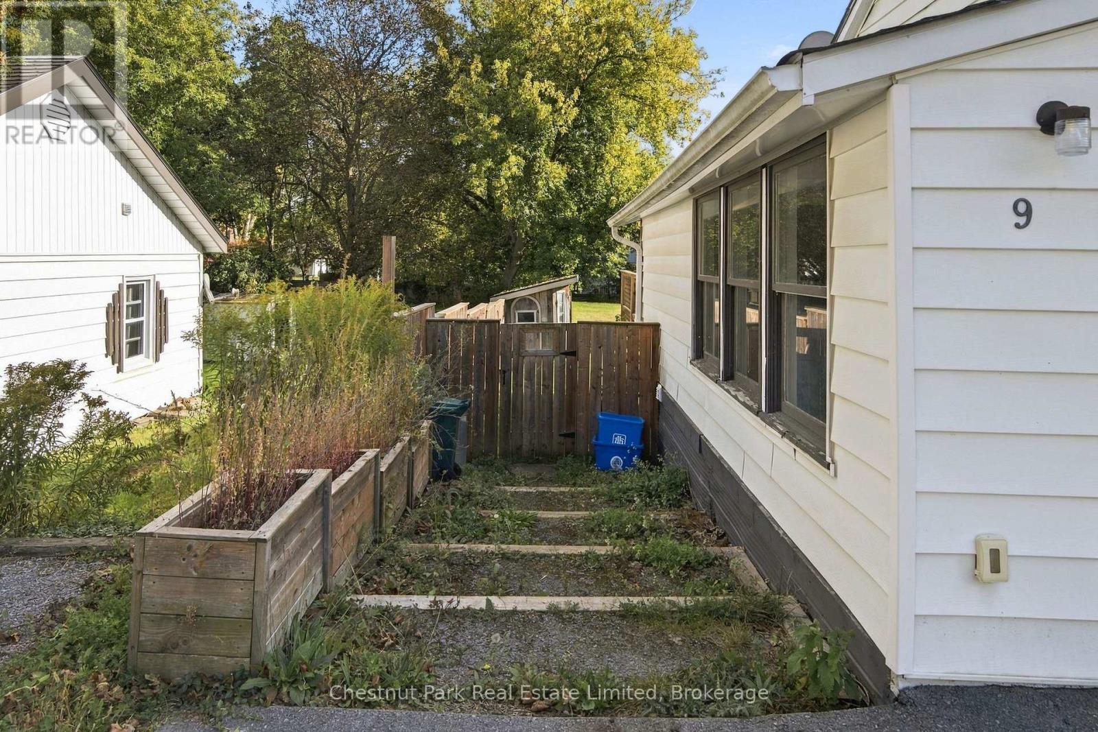 9 Rogers Street, Prince Edward County, Ontario  K0K 2T0 - Photo 22 - X13853398