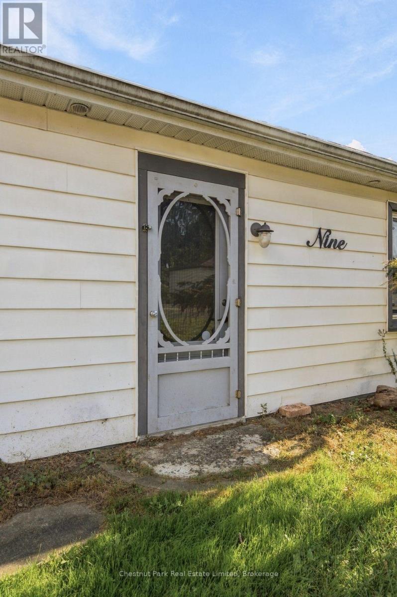 9 Rogers Street, Prince Edward County, Ontario  K0K 2T0 - Photo 4 - X13853398