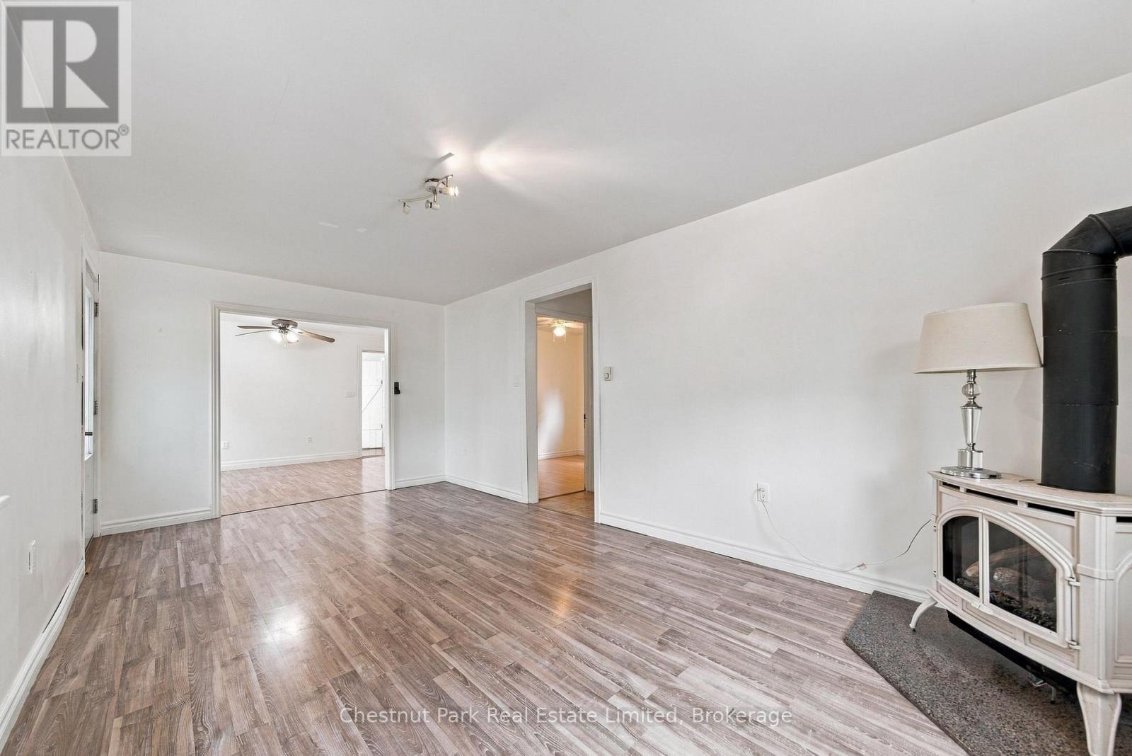 9 Rogers Street, Prince Edward County, Ontario  K0K 2T0 - Photo 7 - X13853398