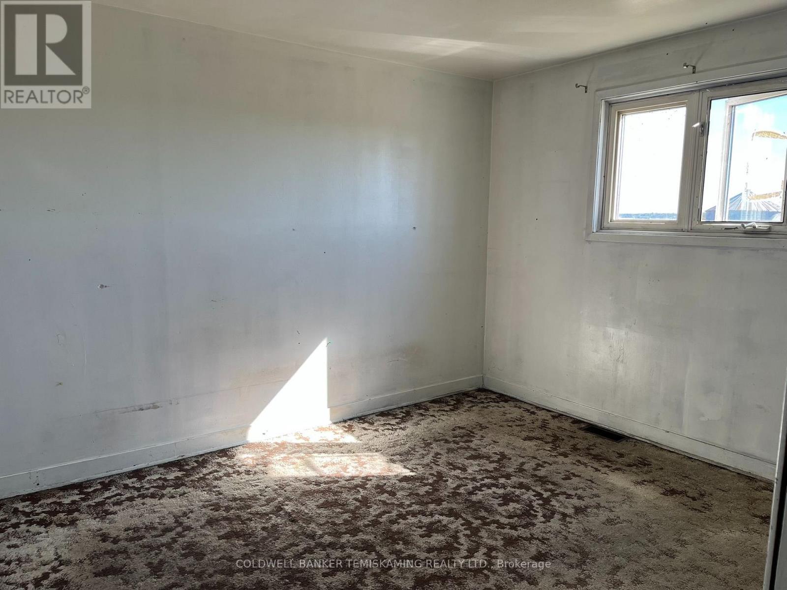 225062 Denomme Road, Englehart, Ontario  P0J 1H0 - Photo 16 - T13853492
