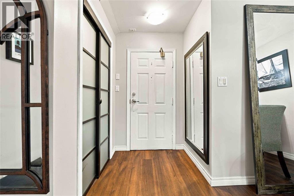 1520 VENETIAN BOULEVARD Unit# M305 Point Edward Ontario Canada N7T7Z8 5