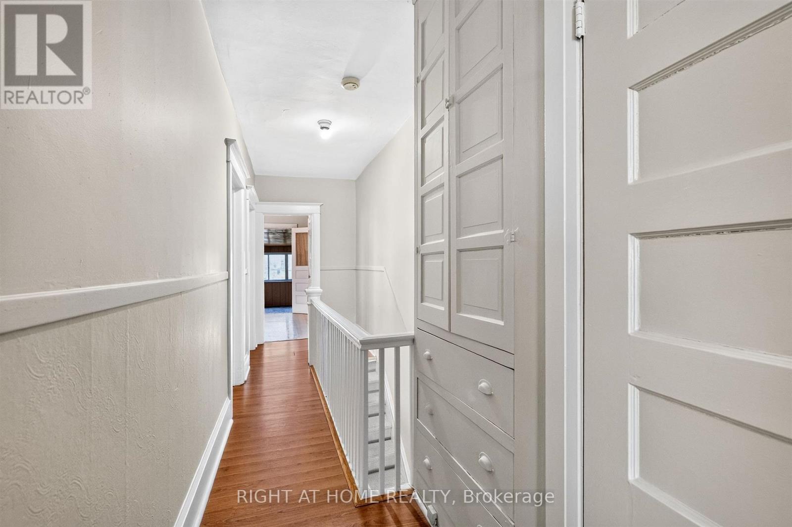 431 Lansdowne Avenue, Toronto, Ontario  M6H 3Y2 - Photo 15 - C13853328