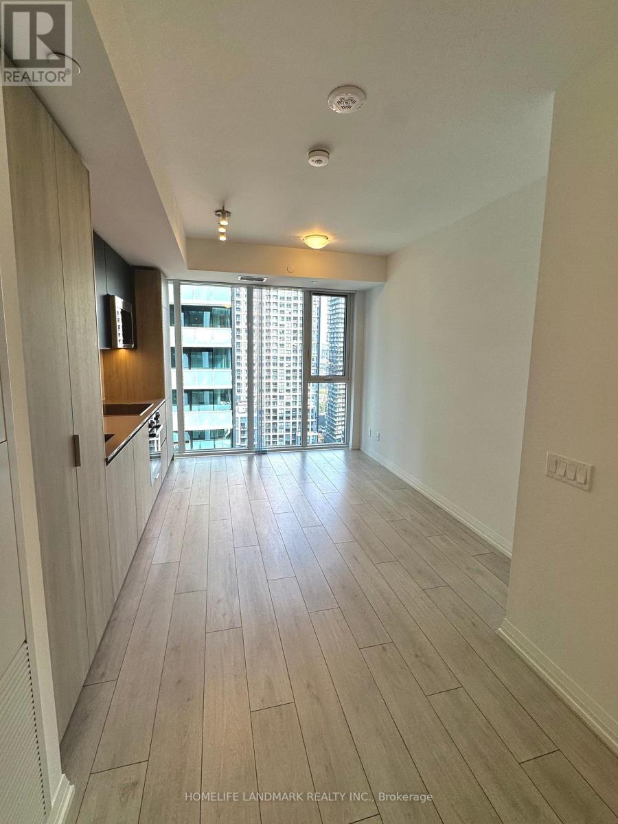 2802 - 400 King Street W, Toronto, Ontario  M5V 0X8 - Photo 3 - C13853332