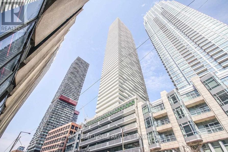 1205 - 2221 Yonge Street, Toronto, Ontario  M4S 2B4 - Photo 1 - C13853352