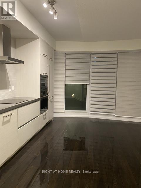 1205 - 2221 Yonge Street, Toronto, Ontario  M4S 2B4 - Photo 3 - C13853352