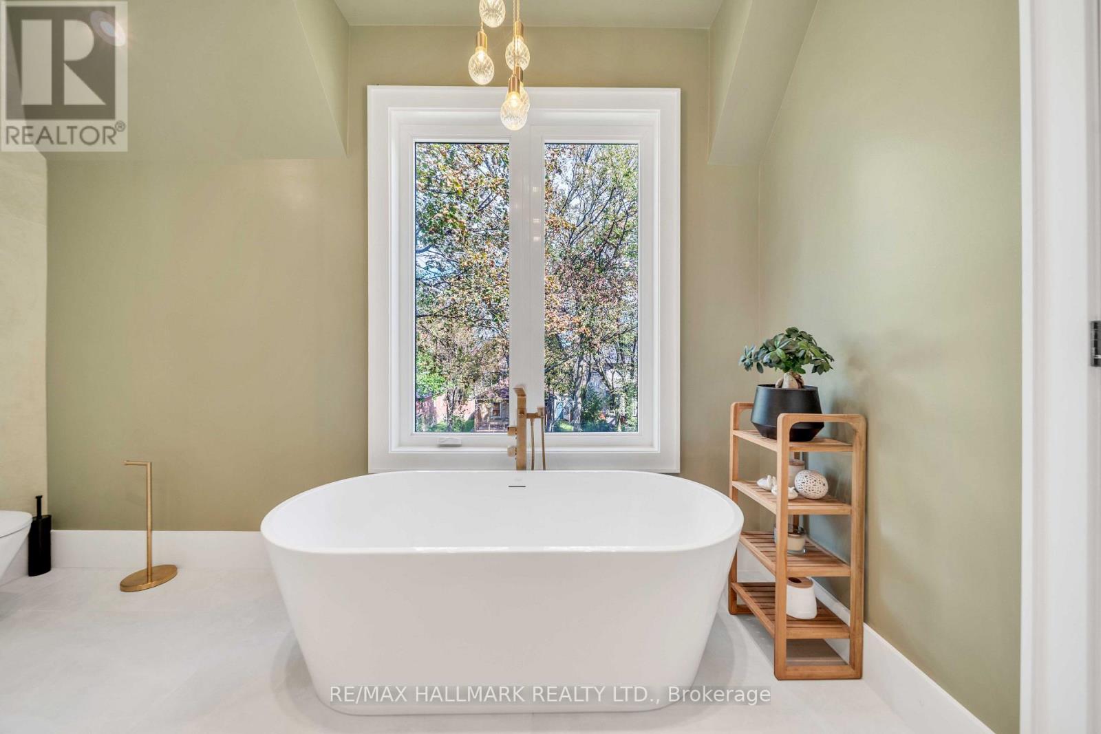 27 Collinson Boulevard, Toronto, Ontario  M3H 3C1 - Photo 18 - C13853366