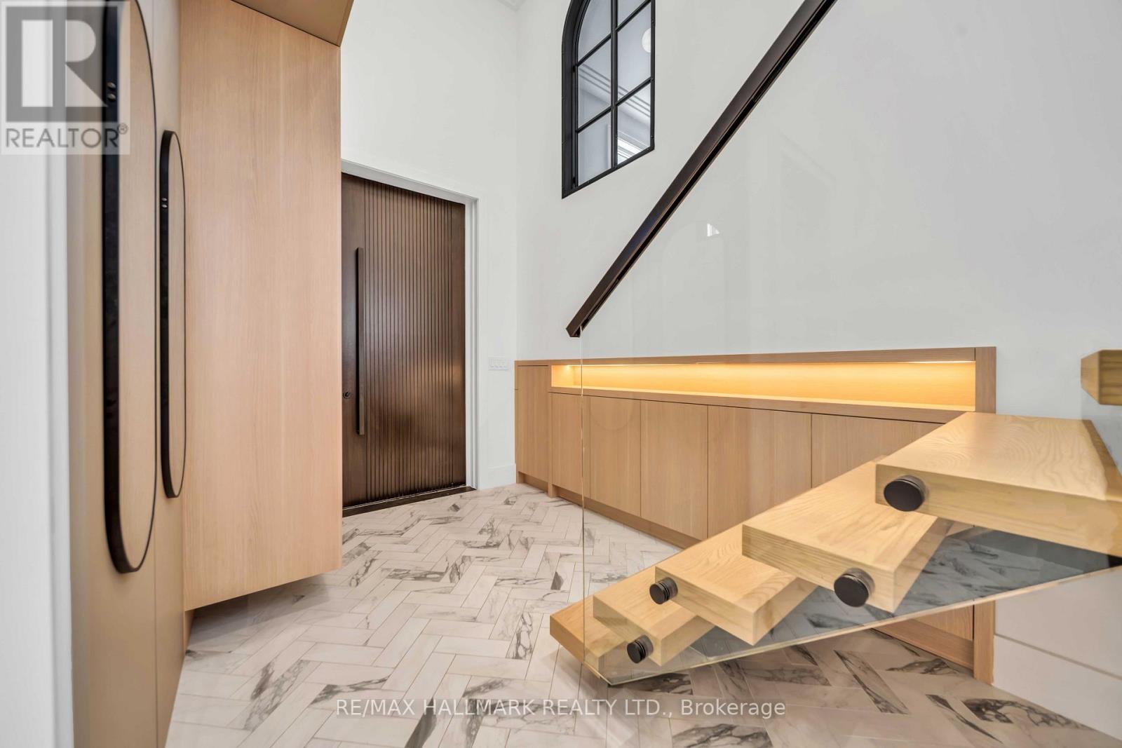 27 Collinson Boulevard, Toronto, Ontario  M3H 3C1 - Photo 3 - C13853366