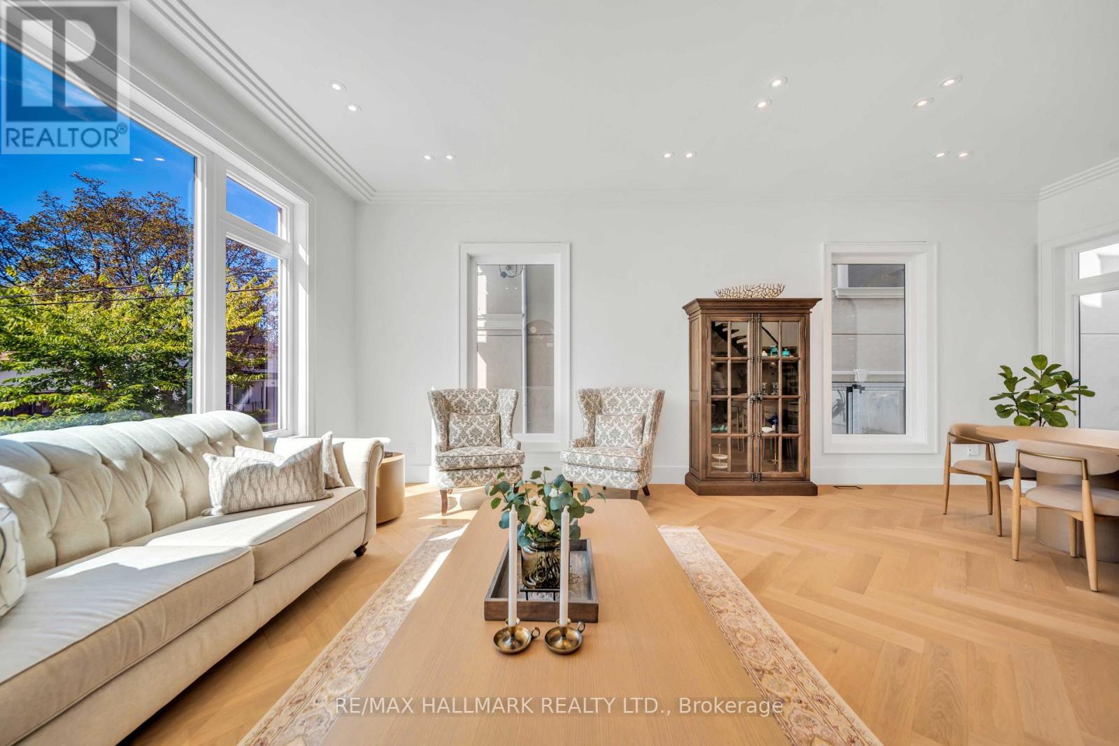 27 Collinson Boulevard, Toronto, Ontario  M3H 3C1 - Photo 6 - C13853366